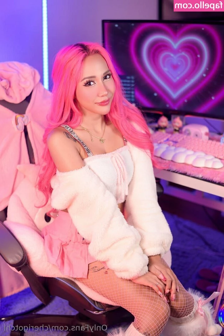 cherigotchi - Pinkkkk  lt 3