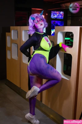mypetmonstergirl - droll worthy ass ♡ swipe 0:47