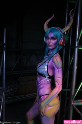 mypetmonstergirl - I want another threesome with @blazemama420 and @rinakitty