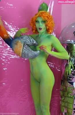 mypetmonstergirl - gotta dab pen between my tits 💖