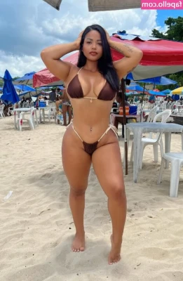 Larissa Rocha [ larissa-rocha ] - mmmmhmmmmmmmm