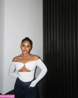 Shaniya Nisha | @shaniya_nisha [ shaniya-nisha-shaniya-nisha ] - I'll be doing private webcam shows with Amber West Tuesday and