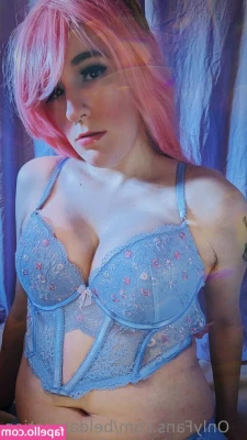 kittydarlingxx - hehe keep swiping :3