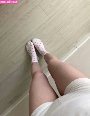 strelchenia_alina [ strelchenia-alina ] - suck on my fingers after they’ve been in me
