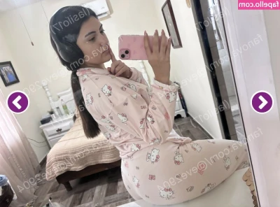 Evelyn Vasquez [ evelyn-vasquez ] - Sometimes I forget that guys love my ass too..are you an ass man?
