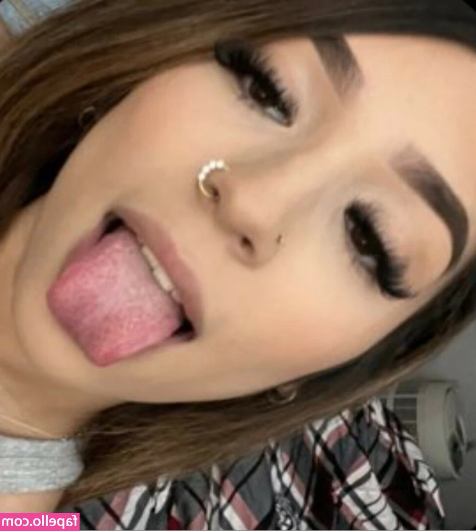 Mssjohndough - Lonely on cam...