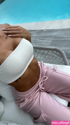 thebabyt - Sitting pretty