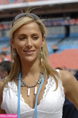 Ines Sainz [ ines-sainz ] - There's Something Therapeutic About Nudity And Nature 🏜   On Every