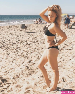 Adrienne Cowan [ adrienne-cowan ] - Would you say I'm.. bewitching?