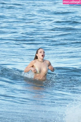Francesca Eastwood [ francesca-eastwood ] - suck on my toes while u pound me 👅