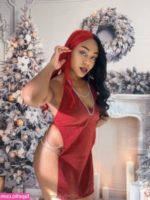 cheybaefree - Todays undies and bra😘
