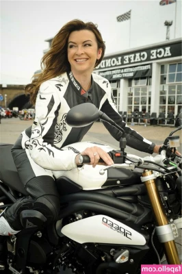 Suzi Perry [ suzi-perry ] - Goodnight bb's 💋⚡🤎💛