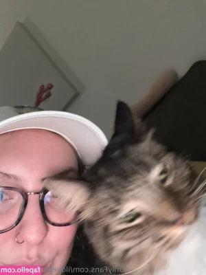 ilovepussycats111 - Hola 🔥😈