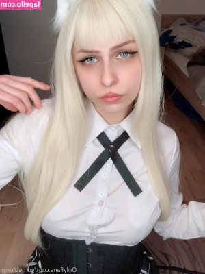  [ yumeblume ] - Your slutty maid made a mess in your tub... 💦💦 how will you