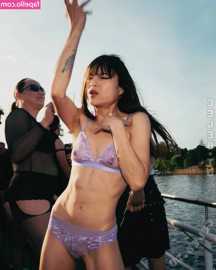 Mai Le [ mai-le ] - keep swiping to take me out of this lingerie and get me naked… i