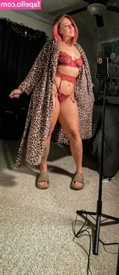xxxcourtneygxxx - Mommy is so horny today😈💦