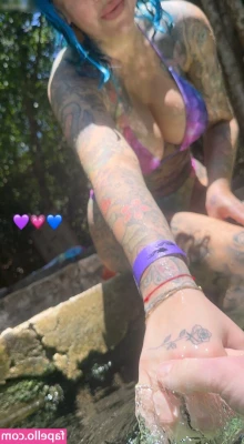 Kate Merlan [ kate-merlan ] - Watch my bestie and I lick up squirt  We made a huge mess