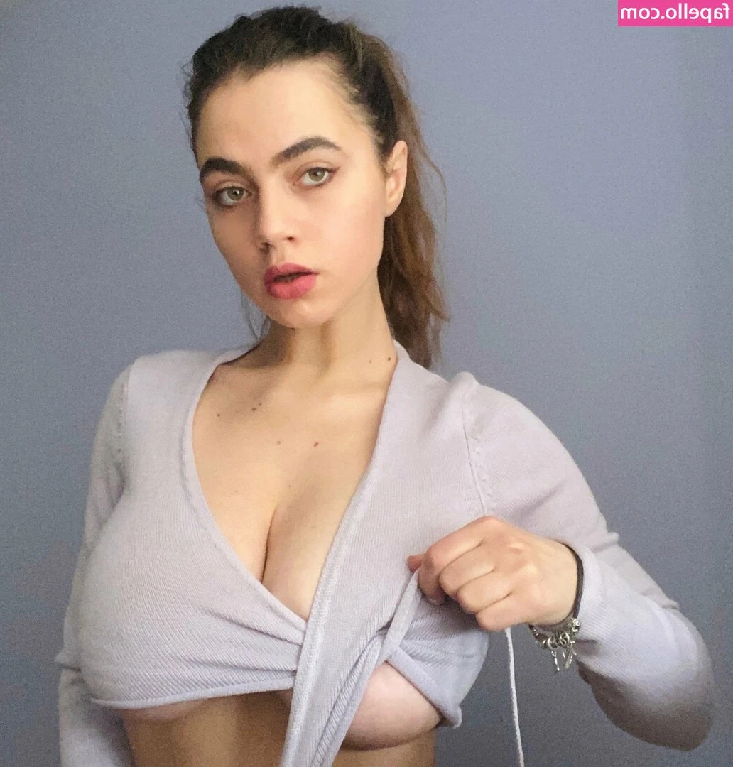 Solomiya - Premiere vidéo avec @eelenwee vendredi ! 🔥