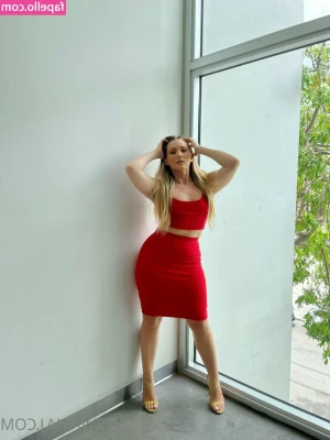 AJ Applegate [ aj-applegate ] - Sometimes I forget how freckly I am until pics like these ones remind