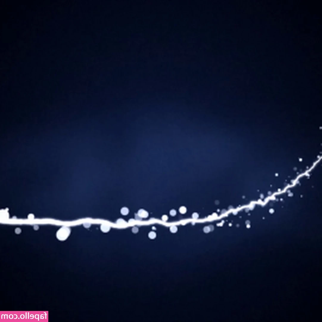 AJ Applegate [ aj-applegate ] - Who wants to come shopping with me? 🥰🤗