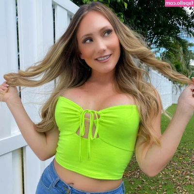 AJ Applegate [ aj-applegate ] - I just want a blankie for every photoshoot now hahaha