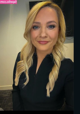 Katie Shanahan [ katie-shanahan ] - ❤️🤗...I'm waiting for you to caress my stomach.🥰... with