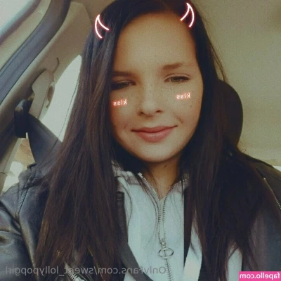 sweet_lollypopgirl [ sweet-lollypopgirl ] - My morning workout has got me hard 💪🏼😤 also, look at my new