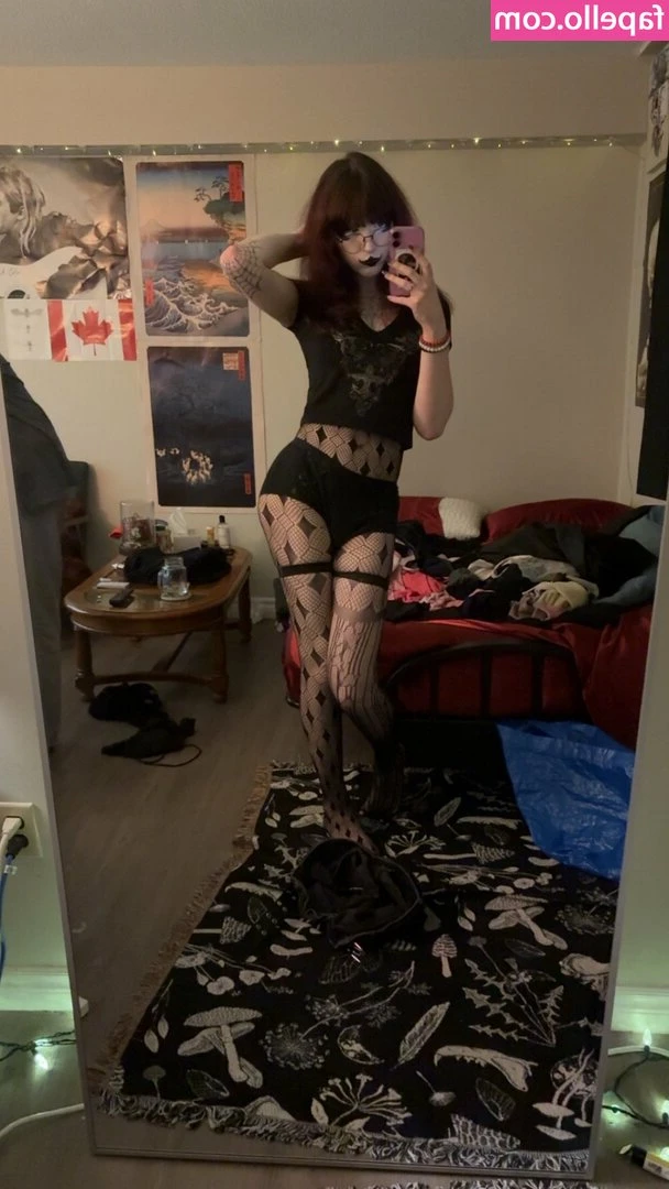 vampyricfangz - Slide. 😉