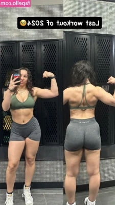 Sarah Lifting [ sarah-lifting ] - Dancing naked & sucking the beautiful big dick of