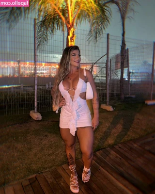 Nicole Fagundes [ nicole-fagundes ] - goodmorning sweethearts! ✨ some pussy pics for breakfast 🥰