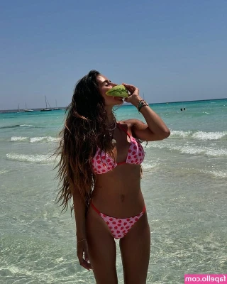 Daniela Blasco [ daniela-blasco ] - Come here good boy 😏