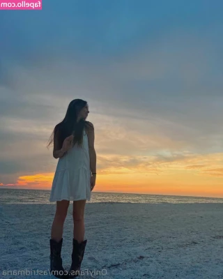 astridmaria - 🇬🇧 Have a sunday funday~ I'm waiting for you in dms w/