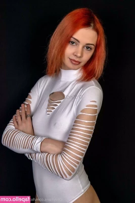 kourtneymmodel - Woke up hot  amp  horny
