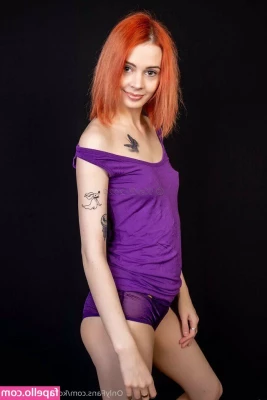 kourtneymmodel - I'm so fucking horny amor, I'm sitting here rubbing my clit wishing