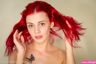 kourtneymmodel - Me puedo sentar en tu carita papi