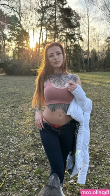 famez_de [ famez-de ] - Tittie Tuesday