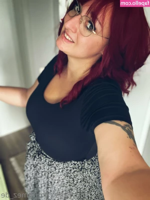 famez_de [ famez-de ] - Here's my sexy date with the sybian! Started small with a regular