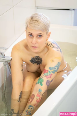 famez_de [ famez-de ] - tip if you twitched  video