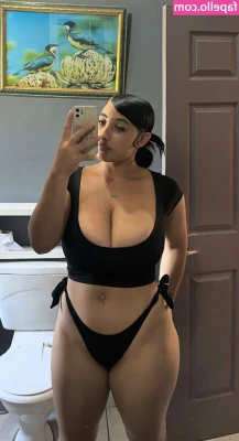 Jizane Koen [ jizane-koen ] - It seems to me that if you wet this T-shirt on my boobs will show