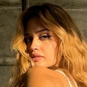 Nadia G