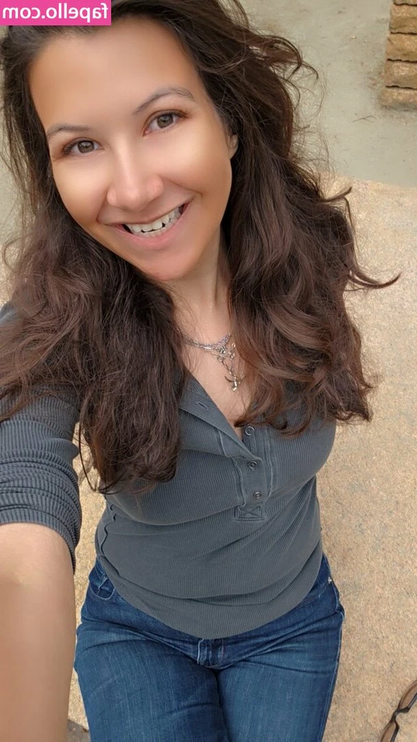 Sarah Rio [ sarah-rio ] - Yesterday was so much fun✌️
