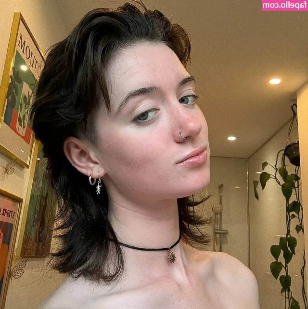 Kay Angeli [ kay-angeli ] - Dressing room video?🥵