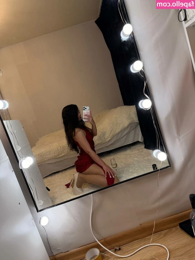 Mirzaeva Anna [ mirzaeva-anna ] - Okay but why am I loving this chunk heel so much. It feels like a