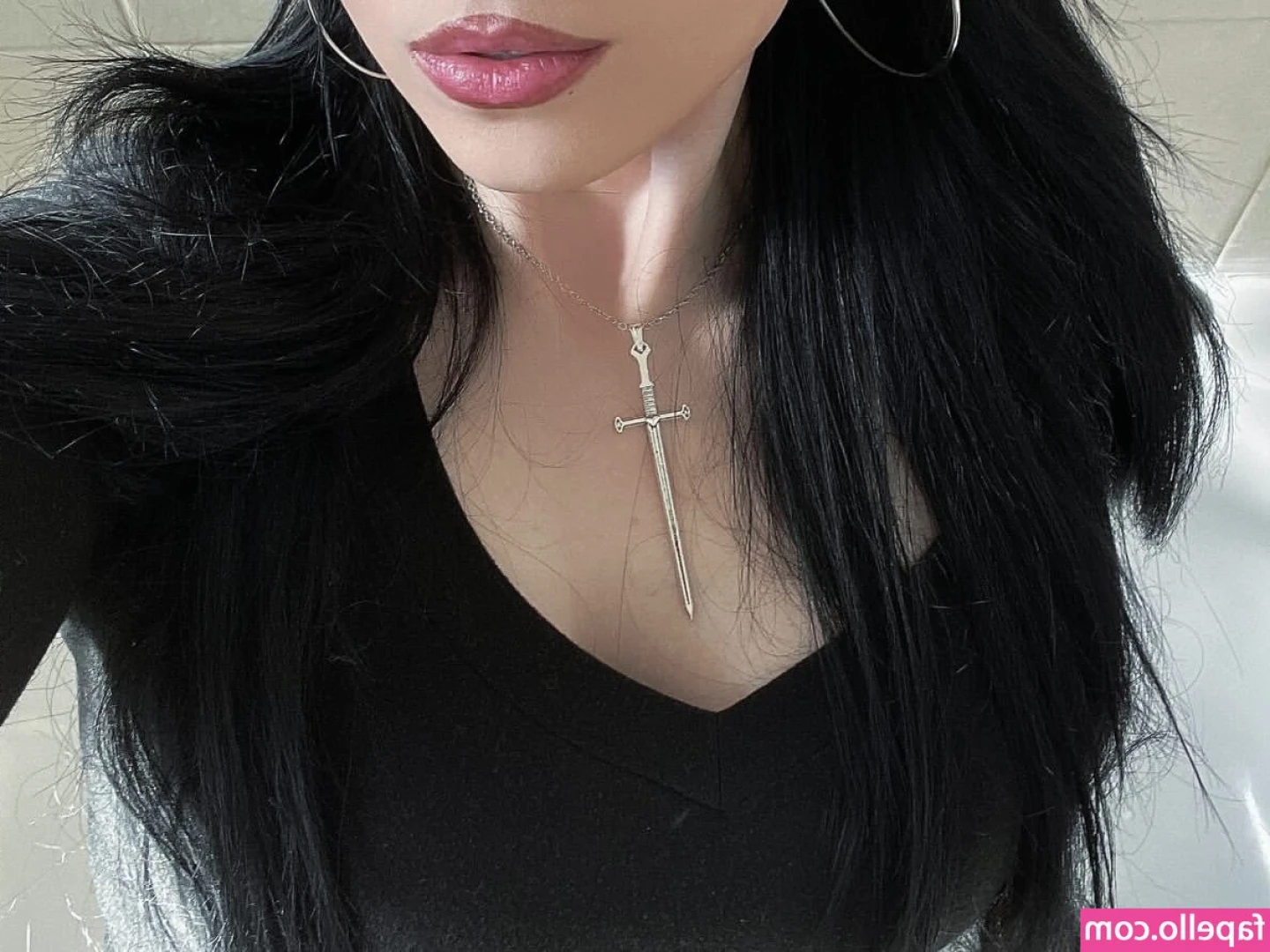 xoreniiiiii - When your lipstick is not blowjob proof.