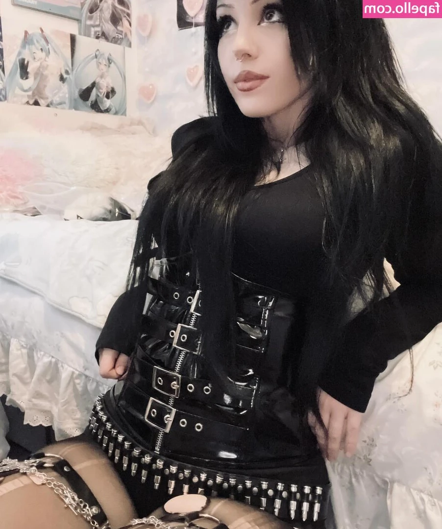 xoreniiiiii - I'll have BBC with me tomorrow night. If you want a custom now is the