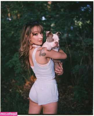 miss_charityyy [ miss-charityyy ] - Tip any amount on this post for me to go shopping tomorrow and I’ll