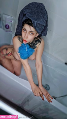 aleksa_vamp [ aleksa-vamp ] - We reached the goal! So, enjoy THE Ada Wong pic 😌🔞 Yep, it's