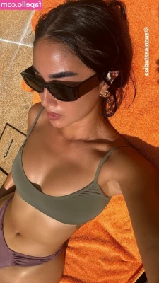 Patricia Henson [ patricia-henson ] - Working out now, classwork after and Doing the wheel spin game at