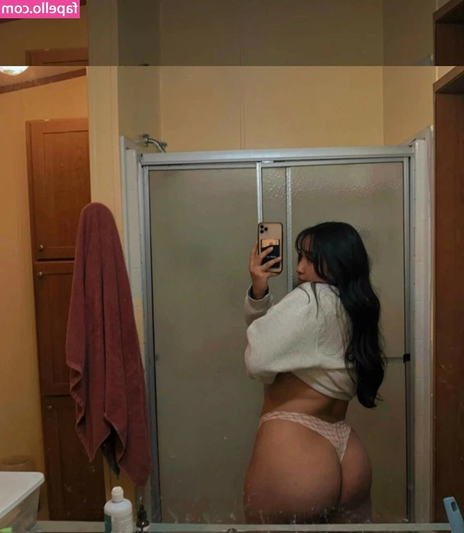 Anna Tran [ anna-tran ] - Add me bitches