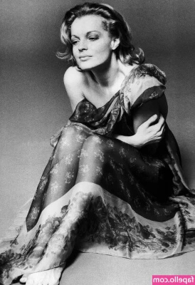 Romy Schneider [ romy-schneider ] - have a horny night, queee very wet ready to sit on your dick
